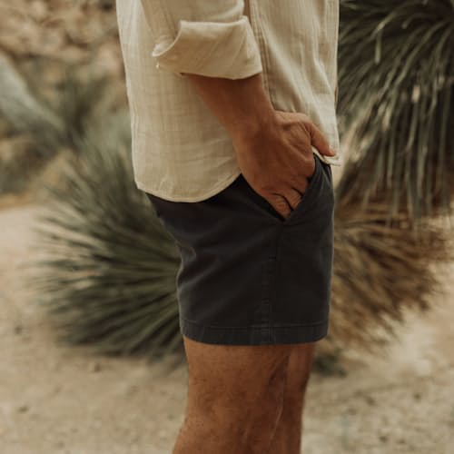 lifestyle image of 365 Short - 5"