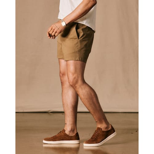on model image of 365 Short - 5"