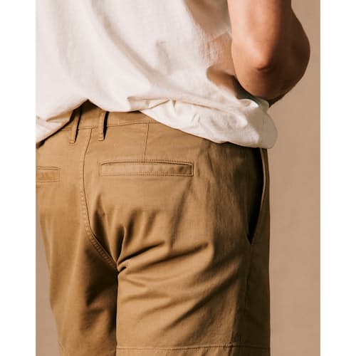 on model image of 365 Short - 5"