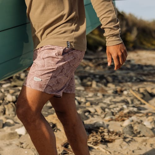 lifestyle image of Performance Lined Swim Trunk - 7"