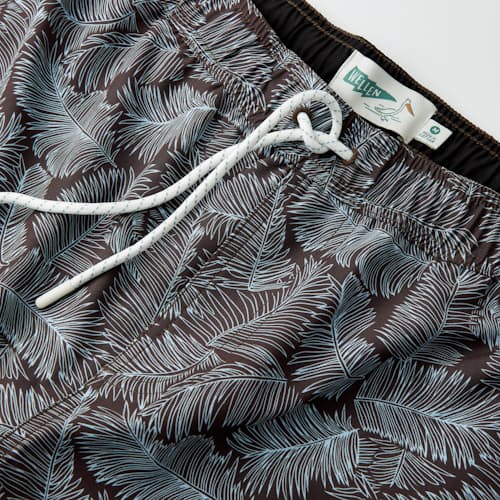 lifestyle image of Performance Lined Swim Trunk - 7"