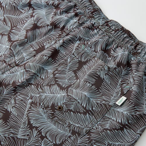 lifestyle image of Performance Lined Swim Trunk - 7"