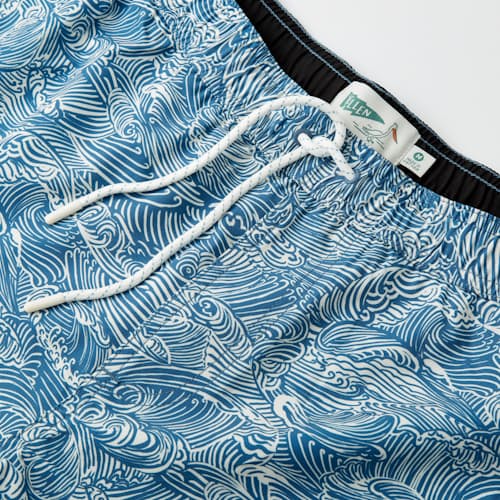 laydown image of Performance Lined Swim Trunk - 7"
