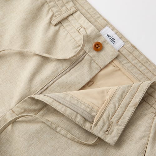 lifestyle image of Wrinkle-Free Linen Short - 7"