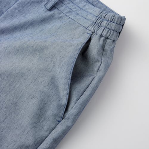 lifestyle image of Wrinkle-Free Linen Short - 9"