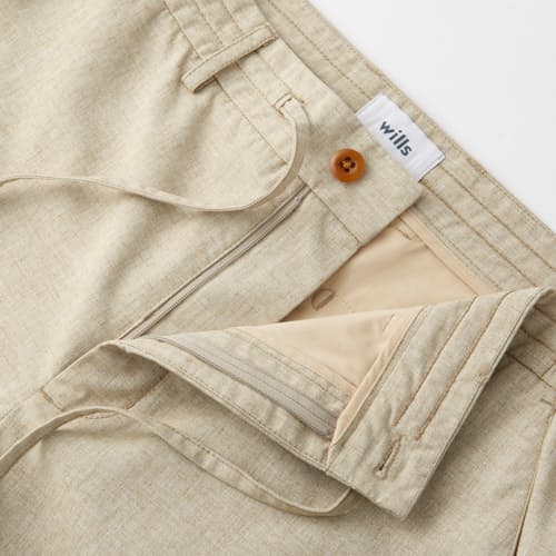 lifestyle image of Wrinkle-Free Linen Short - 9"