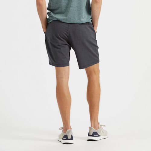 lifestyle image of Ponto Performance Short - 7.5"