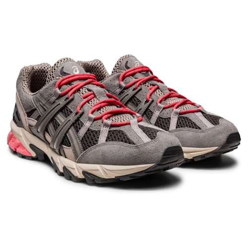 laydown image of Gel-Sonoma 15-50 Sneaker