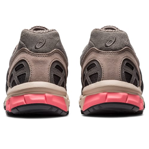 laydown image of Gel-Sonoma 15-50 Sneaker
