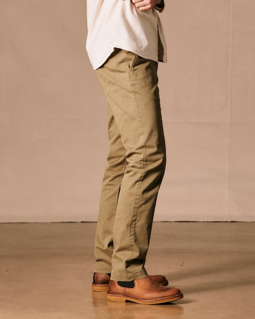 on model image of 365 Chino Pant - HB Straight