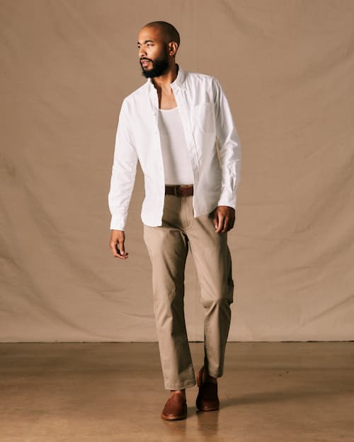 Gregory is 6'1", 175lbs, and wearing a 32x32