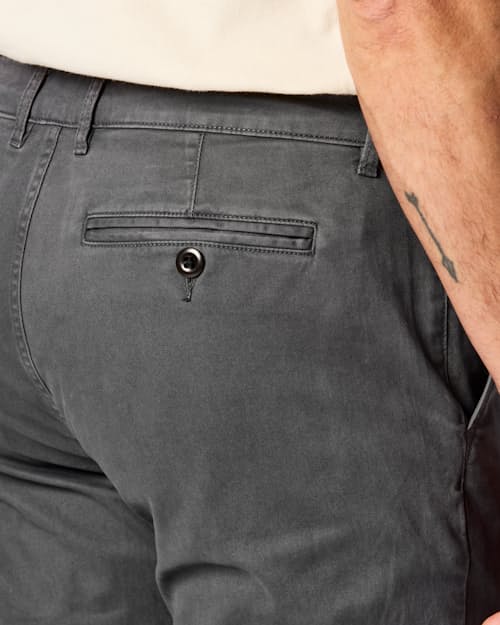 on model image of 365 Chino Pant - HB Straight