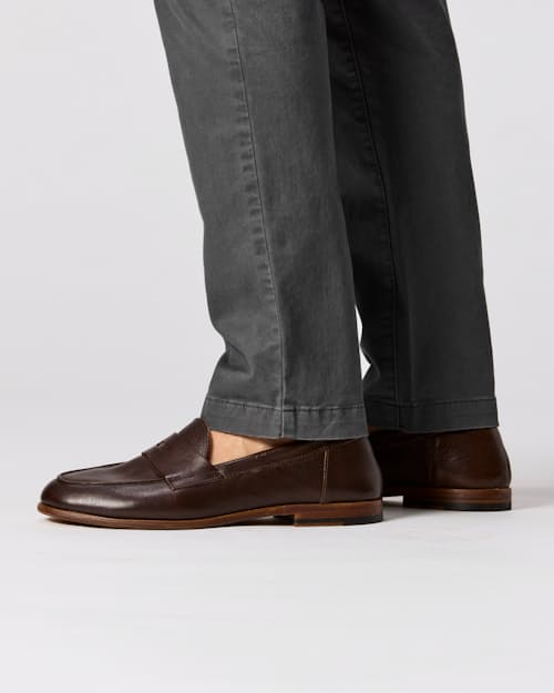 on model image of 365 Chino Pant - HB Straight