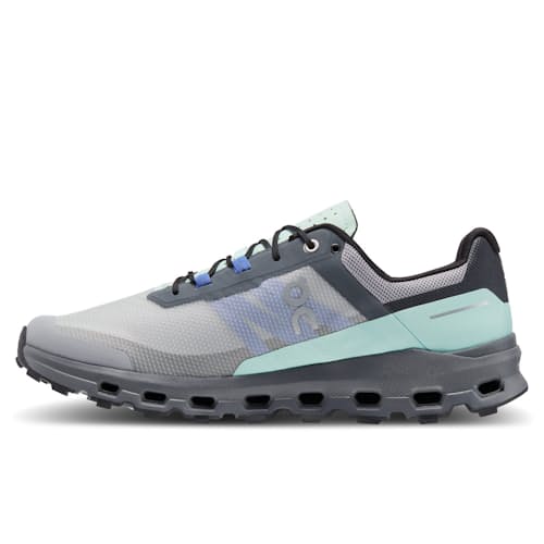 laydown image of Cloudvista Sneaker