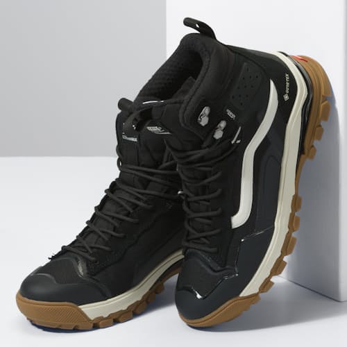 laydown image of Ultrarange Exo Hi Gore-Tex MTE - 3 Sneaker