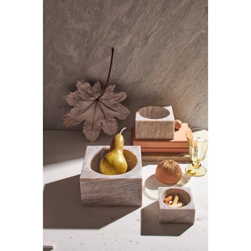 laydown image of Modernist Square Bowls - Medium