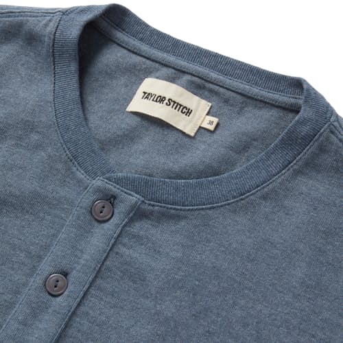 lifestyle image of The Short Sleeve Heavy Bag Henley