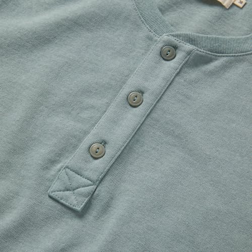 lifestyle image of The Short Sleeve Heavy Bag Henley