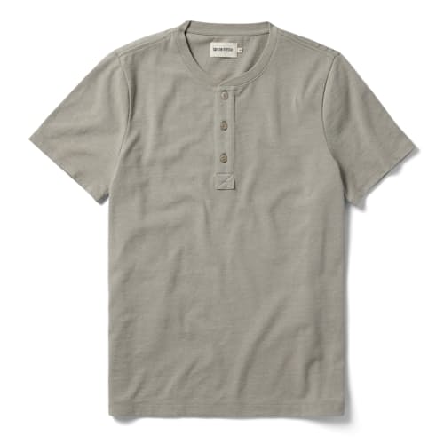 laydown image of The Short Sleeve Heavy Bag Henley