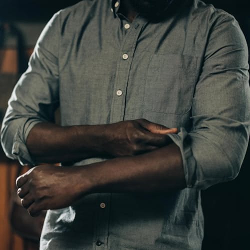 lifestyle image of The Jack Everyday Slim Oxford Shirt