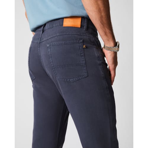 on model image of Cotton Linen 5-Pocket