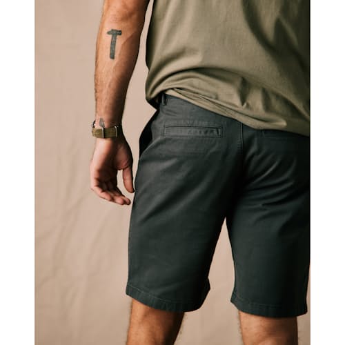 on model image of 365 Short - 9"