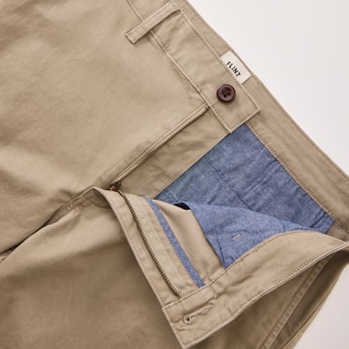 laydown detail image of 365 Chino Short - 9"