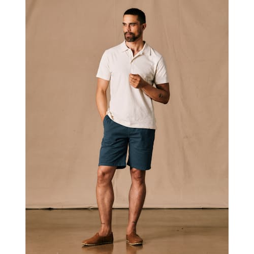 Victor is 6'2", 180 lbs, and wearing a size 32