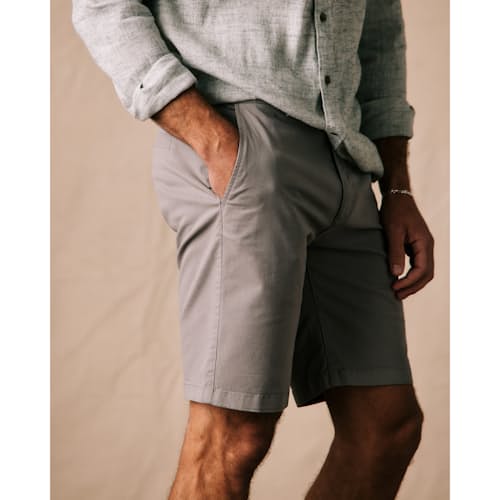 on model image of 365 Short - 9"