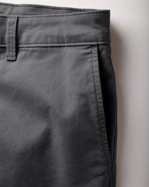 laydown detail image of 365 Chino Short - 7"