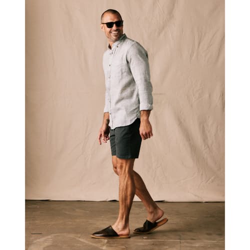 on model image of 365 Short - 7"