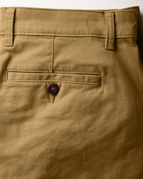 laydown detail image of 365 Chino Short - 7"