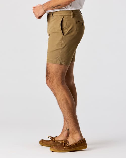 on model image of 365 Chino Short - 7"