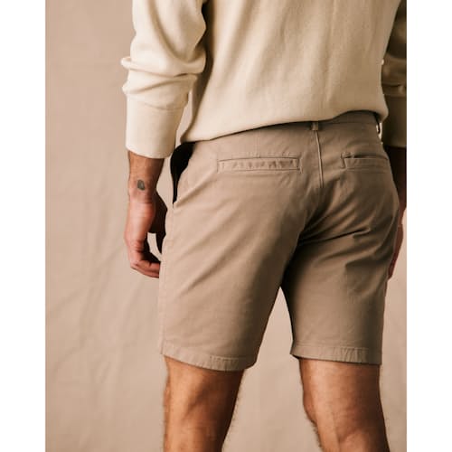 on model image of 365 Short - 7"