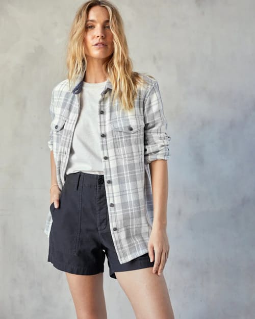 on model image of Women's Flannel Blanket Shirt