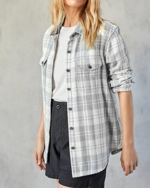 on model image of Women's Flannel Blanket Shirt