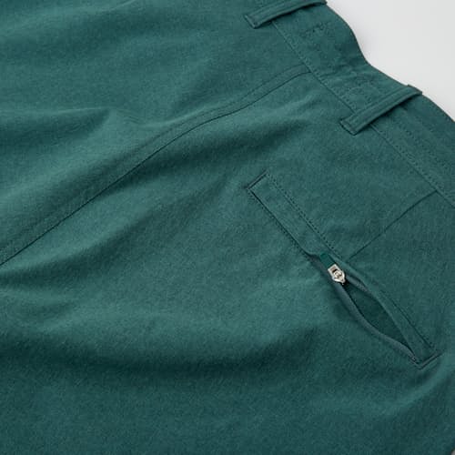 lifestyle image of Hybrid Cruiser Short - 9"