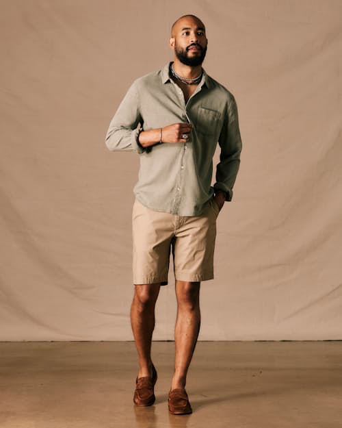 on model image of Flyweight Flex Short - 8.5"