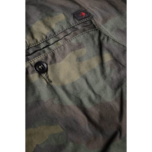 laydown image of Flyweight Flex Short - 8.5"