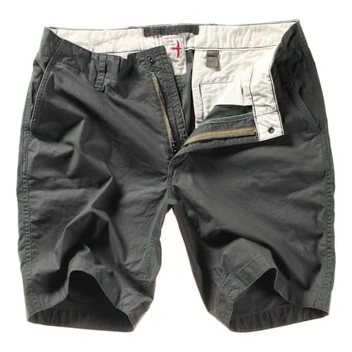 laydown image of Flyweight Flex Short - 8.5"