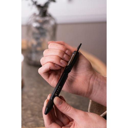 lifestyle image of Multitool Pen 9-in-1 Box Cutter