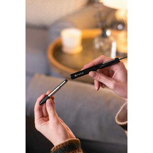 lifestyle image of Multitool Pen 9-in-1 Box Cutter