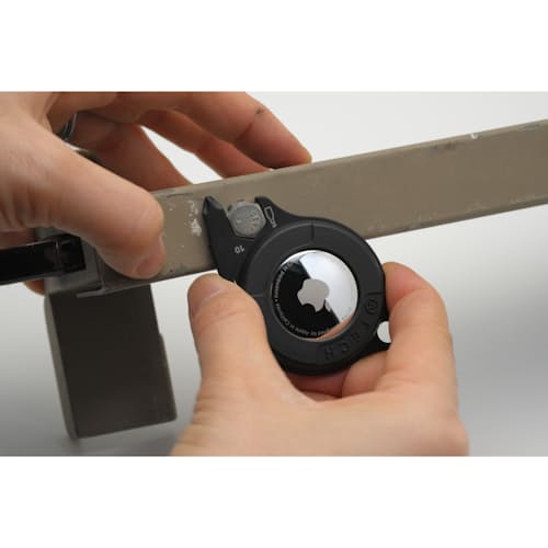 lifestyle image of AirTag Multitool 4-in-1 Lite