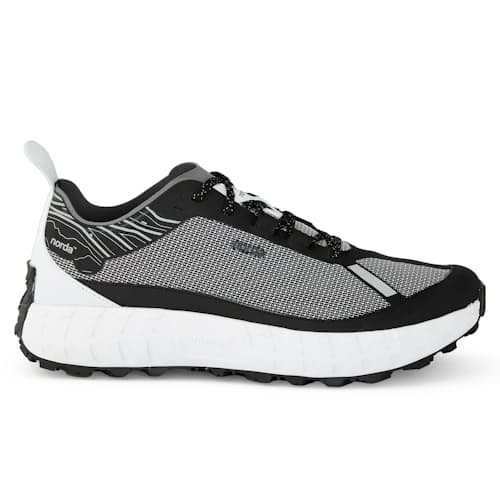 laydown image of 001 Trail Running Sneaker