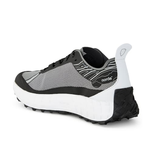laydown image of 001 Trail Running Sneaker