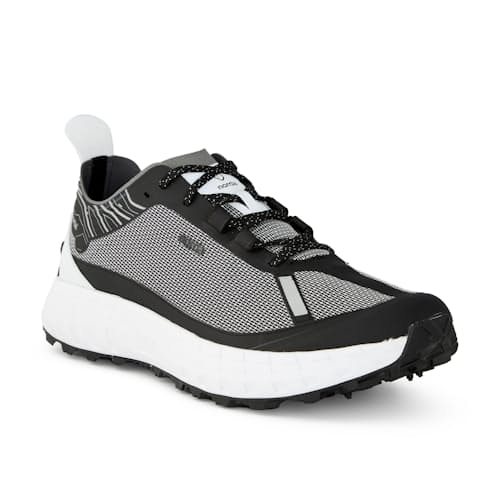 laydown image of 001 Trail Running Sneaker