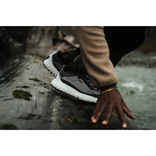 lifestyle image of 001 Trail Running Sneaker