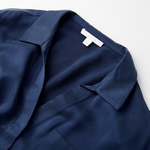 laydown detail image of Women's Washable Silk High Rise Pant Set