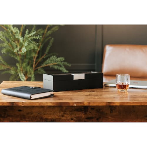 lifestyle image of Modern Clip Watch Box