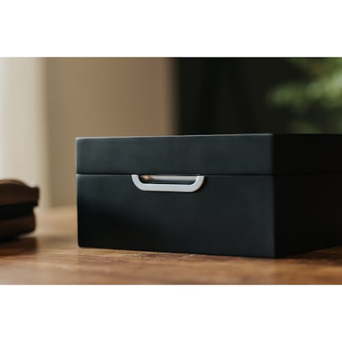 lifestyle image of Modern 2x3 Watch Box